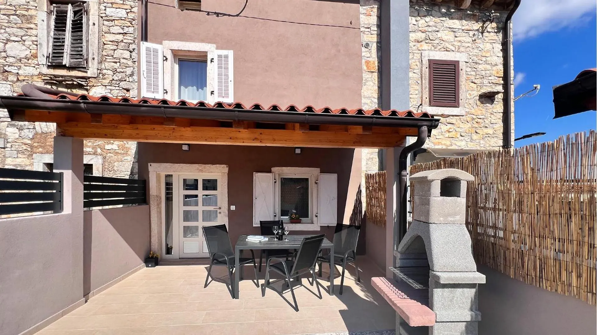 Amazing Home In Marcana